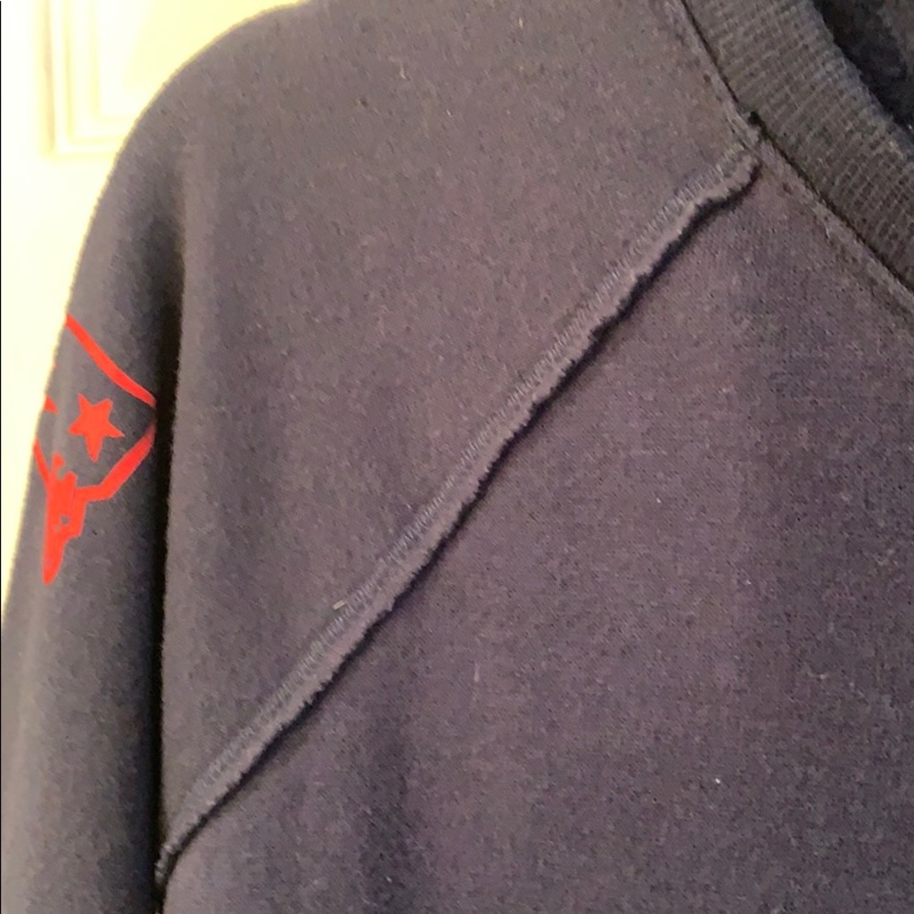 Sweatshirt - Picture 5 of 8